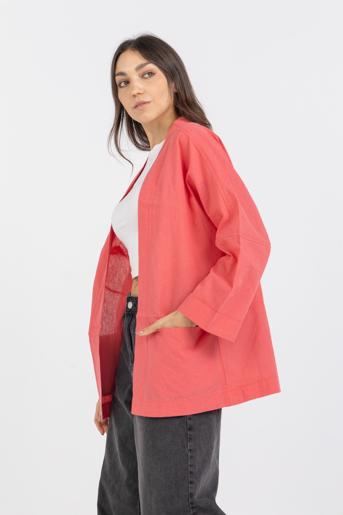 Image of Short Kimono – Lightweight Layer for Any Outfit